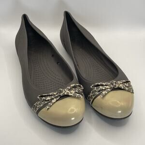 CROCS Cap Toe Bow Flat w/Bow Espresso Gold Relaxed Fit Women’s Size 9